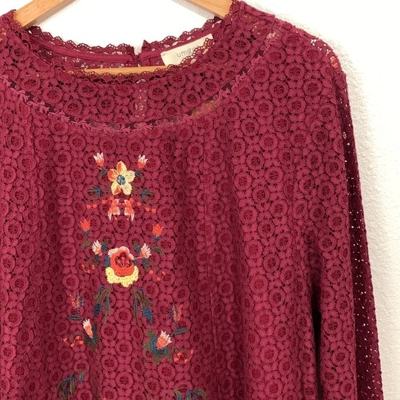 Umgee Burgundy Lace Floral Embroidered Lined Lace Blouse Size 1X NWT - Picture 2 of 7